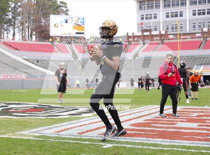 Thumbnail 2 in Shelby vs. Wallace-Rose Hill (NCHSAA 2A State Championship) photogallery.