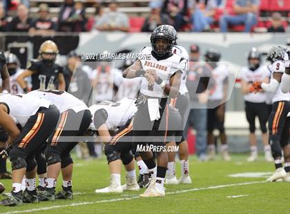 Thumbnail 1 in Shelby vs. Wallace-Rose Hill (NCHSAA 2A State Championship) photogallery.