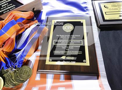 Thumbnail 3 in Shelby vs. Wallace-Rose Hill (NCHSAA 2A State Championship) photogallery.