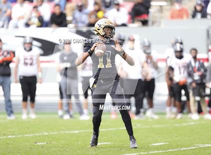 Thumbnail 3 in Shelby vs. Wallace-Rose Hill (NCHSAA 2A State Championship) photogallery.