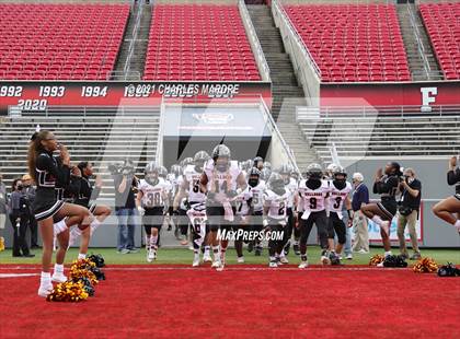 Thumbnail 2 in Shelby vs. Wallace-Rose Hill (NCHSAA 2A State Championship) photogallery.