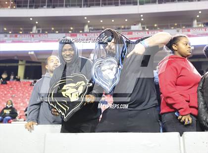 Thumbnail 1 in Shelby vs. Wallace-Rose Hill (NCHSAA 2A State Championship) photogallery.