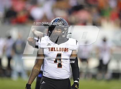 Thumbnail 1 in Shelby vs. Wallace-Rose Hill (NCHSAA 2A State Championship) photogallery.