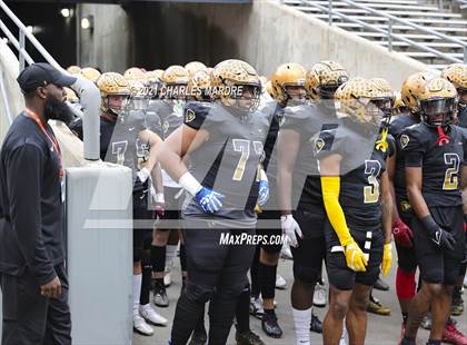 Thumbnail 2 in Shelby vs. Wallace-Rose Hill (NCHSAA 2A State Championship) photogallery.
