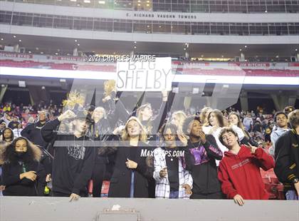 Thumbnail 2 in Shelby vs. Wallace-Rose Hill (NCHSAA 2A State Championship) photogallery.