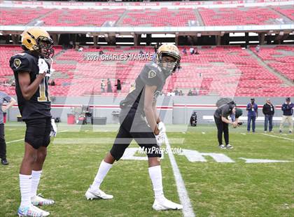 Thumbnail 1 in Shelby vs. Wallace-Rose Hill (NCHSAA 2A State Championship) photogallery.