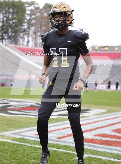 Thumbnail 1 in Shelby vs. Wallace-Rose Hill (NCHSAA 2A State Championship) photogallery.