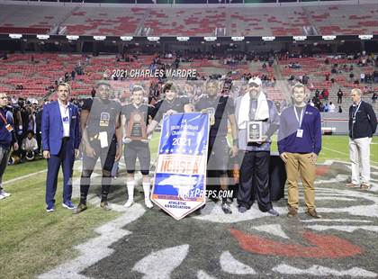 Thumbnail 3 in Shelby vs. Wallace-Rose Hill (NCHSAA 2A State Championship) photogallery.