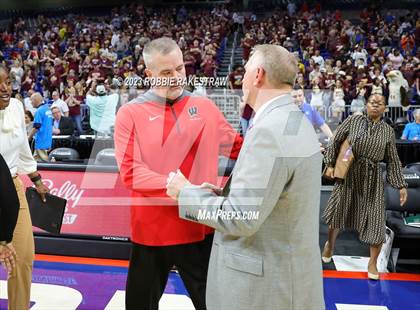 Thumbnail 3 in Fairfield vs. Winnsboro (UIL 3A Basketball  State Semifinal Medal Ceremony) photogallery.