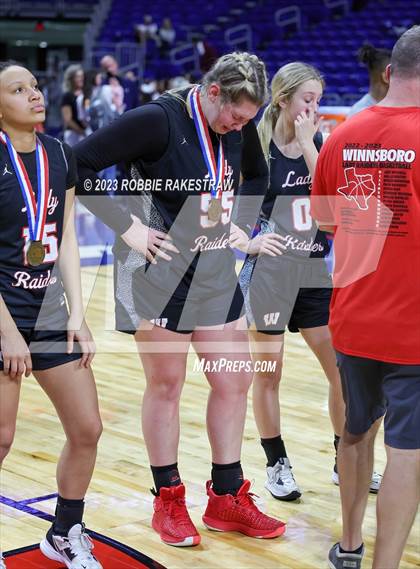 Thumbnail 2 in Fairfield vs. Winnsboro (UIL 3A Basketball  State Semifinal Medal Ceremony) photogallery.