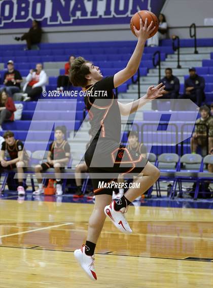 Thumbnail 2 in Travis vs. Caney Creek (Lobo Pack Attack Classic) photogallery.