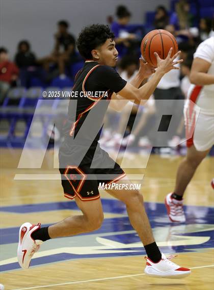 Thumbnail 1 in Travis vs. Caney Creek (Lobo Pack Attack Classic) photogallery.