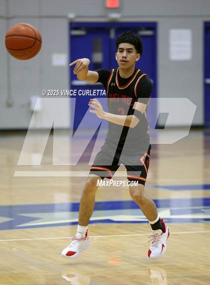 Thumbnail 1 in Travis vs. Caney Creek (Lobo Pack Attack Classic) photogallery.