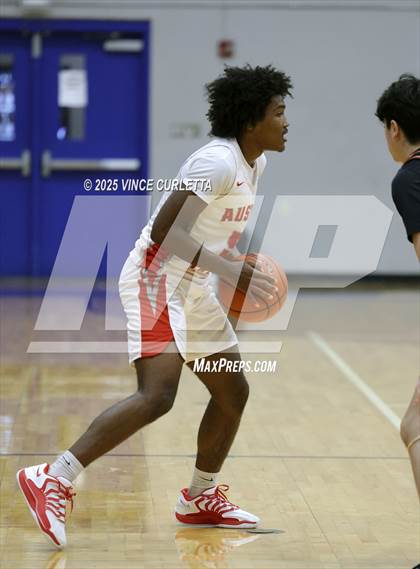Thumbnail 2 in Travis vs. Caney Creek (Lobo Pack Attack Classic) photogallery.
