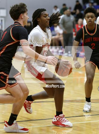 Thumbnail 2 in Travis vs. Caney Creek (Lobo Pack Attack Classic) photogallery.