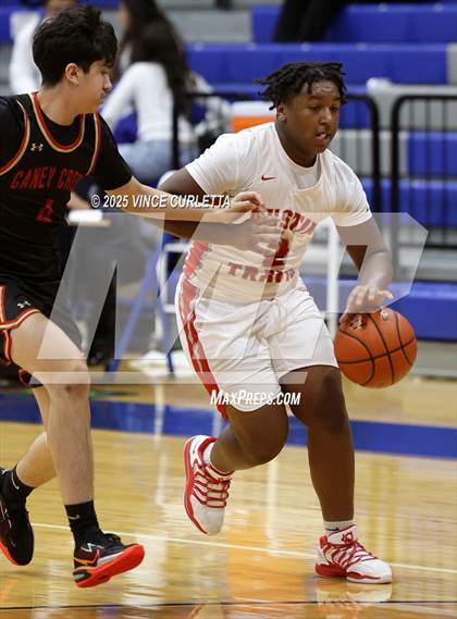 Thumbnail 2 in Travis vs. Caney Creek (Lobo Pack Attack Classic) photogallery.