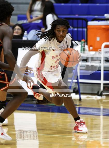 Thumbnail 3 in Travis vs. Caney Creek (Lobo Pack Attack Classic) photogallery.