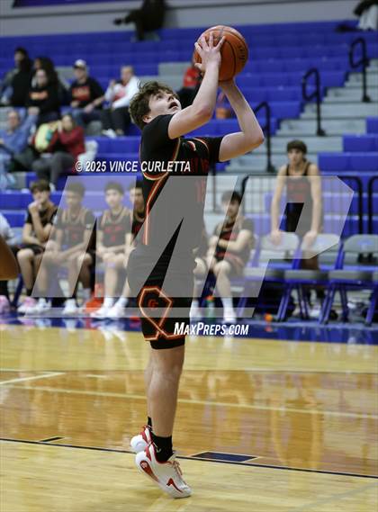 Thumbnail 2 in Travis vs. Caney Creek (Lobo Pack Attack Classic) photogallery.