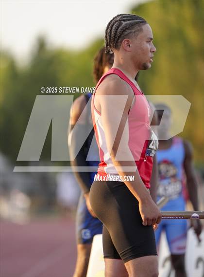 Thumbnail 2 in AIA Finals photogallery.