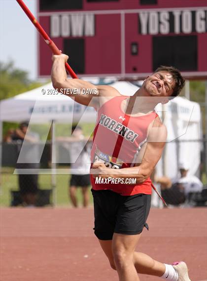 Thumbnail 3 in AIA Finals photogallery.