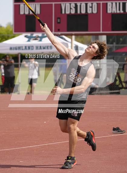 Thumbnail 2 in AIA Finals photogallery.