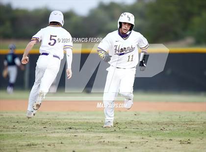 Thumbnail 1 in Sumner @ Lennard photogallery.