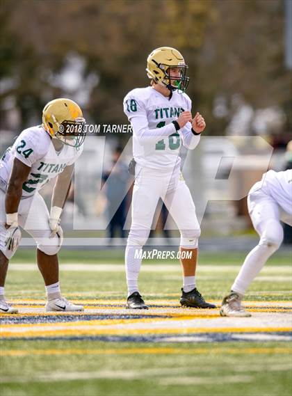 Thumbnail 3 in Boylan Catholic @ Sterling (IHSA 5A Quarterfilal Playoff) photogallery.