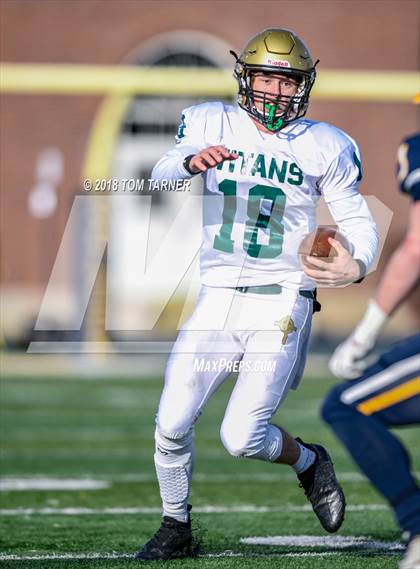 Thumbnail 3 in Boylan Catholic @ Sterling (IHSA 5A Quarterfilal Playoff) photogallery.