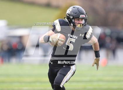 Thumbnail 1 in Avonworth vs. Southern Columbia Area (PIAA 2A Championship) photogallery.