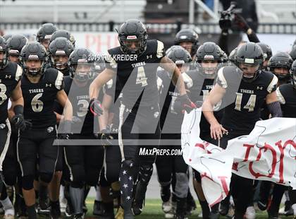 Thumbnail 1 in Avonworth vs. Southern Columbia Area (PIAA 2A Championship) photogallery.
