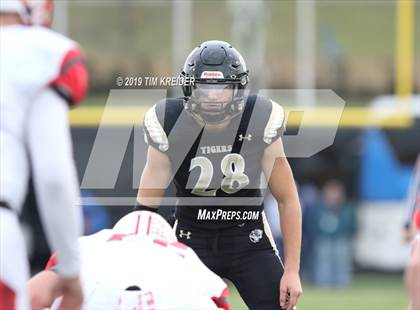 Thumbnail 2 in Avonworth vs. Southern Columbia Area (PIAA 2A Championship) photogallery.