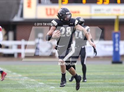 Thumbnail 3 in Avonworth vs. Southern Columbia Area (PIAA 2A Championship) photogallery.
