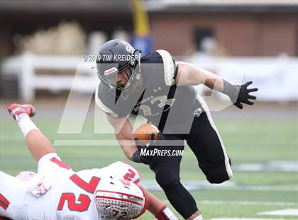 Thumbnail 3 in Avonworth vs. Southern Columbia Area (PIAA 2A Championship) photogallery.