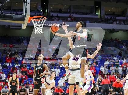 Thumbnail 1 in Westlake vs. Duncanville (UIL 6A State Championship) photogallery.