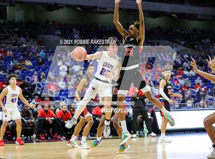 Thumbnail 3 in Westlake vs. Duncanville (UIL 6A State Championship) photogallery.