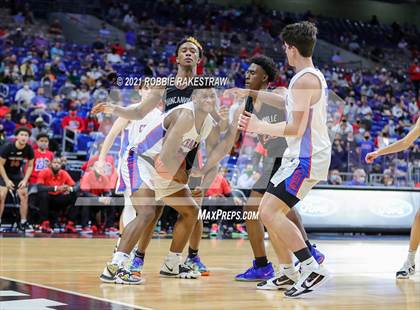 Thumbnail 3 in Westlake vs. Duncanville (UIL 6A State Championship) photogallery.