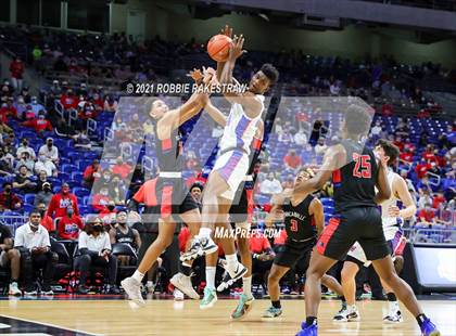 Thumbnail 2 in Westlake vs. Duncanville (UIL 6A State Championship) photogallery.