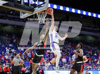 Thumbnail 3 in Westlake vs. Duncanville (UIL 6A State Championship) photogallery.