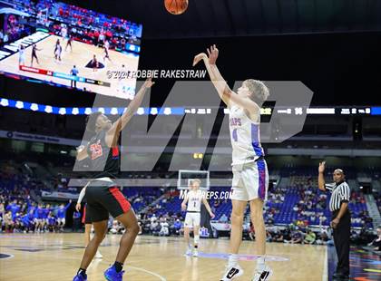 Thumbnail 1 in Westlake vs. Duncanville (UIL 6A State Championship) photogallery.