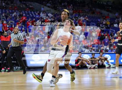Thumbnail 3 in Westlake vs. Duncanville (UIL 6A State Championship) photogallery.