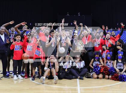 Thumbnail 2 in Westlake vs. Duncanville (UIL 6A State Championship) photogallery.