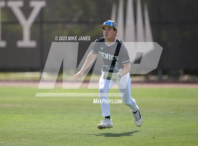 null - Photo 01