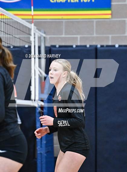 Thumbnail 3 in Grand Junction vs Arapahoe photogallery.