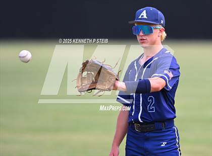 Thumbnail 2 in Dutchtown vs. Airline (LHSAA Division I Non-Select Bi-District) photogallery.
