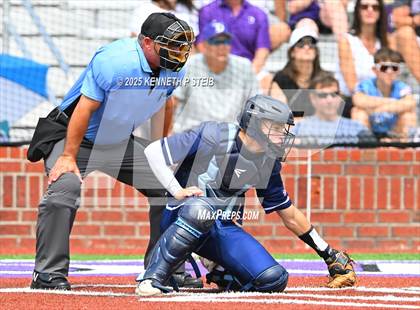 Thumbnail 1 in Dutchtown vs. Airline (LHSAA Division I Non-Select Bi-District) photogallery.