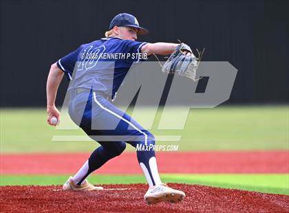 Thumbnail 3 in Dutchtown vs. Airline (LHSAA Division I Non-Select Bi-District) photogallery.