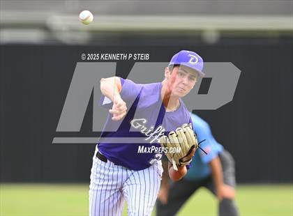 Thumbnail 1 in Dutchtown vs. Airline (LHSAA Division I Non-Select Bi-District) photogallery.