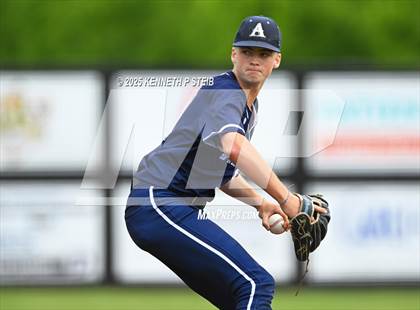 Thumbnail 1 in Dutchtown vs. Airline (LHSAA Division I Non-Select Bi-District) photogallery.
