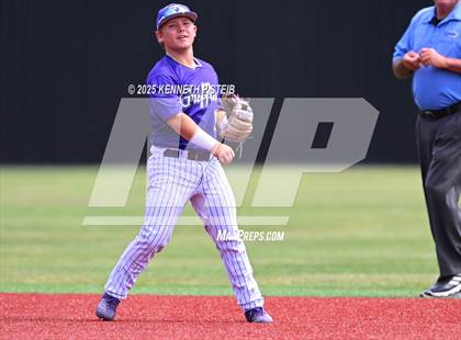 Thumbnail 3 in Dutchtown vs. Airline (LHSAA Division I Non-Select Bi-District) photogallery.