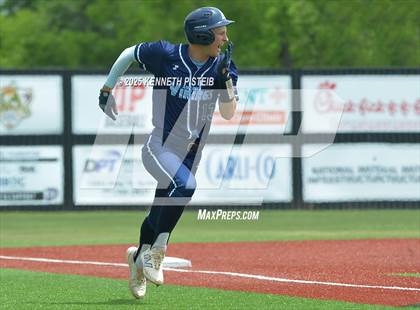 Thumbnail 1 in Dutchtown vs. Airline (LHSAA Division I Non-Select Bi-District) photogallery.